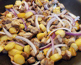 Foto del paso 5 de la receta: Caldillo de carne de res con papas🌹