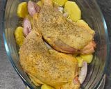 Foto del paso 4 de la receta: Pollo al horno con patatas y chalotas