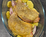 Foto del paso 4 de la receta: Pollo al horno con patatas y chalotas
