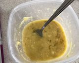 A picture of step 4 of Banana Pancakes (no flour).