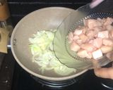 Foto langkah ke 3 dari resep Sup Tahu Pedas.