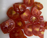 Foto del paso 2 de la receta: Ensalada de garbanzos, pavo, cherry y queso