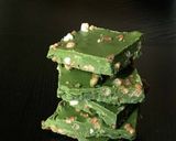 Foto del paso 8 de la receta Chocolate de té Matcha con Genmai