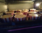 Foto langkah ke 3 dari resep Vanilla Cupcake.