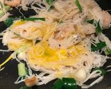 A picture of step 4 of Pork & Shrimps with Egg Rice Noodles.