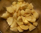 Foto del paso 6 de la receta Estofado de patatas con cebollas y ajos