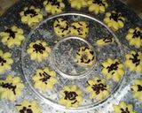Foto langkah ke 5 dari resep Kue Semprit Susu.