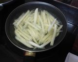 Foto del paso 7 de la receta: Solomillo de cerdo a la plancha con setas al ajillo y papas fritas