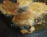 A picture of step 4 of Cottage Cheese Fritters.