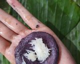 Foto langkah ke 2 dari resep Kue Bugis Ketan Hitam.