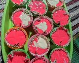 Foto langkah ke 3 dari resep Bolu kukus merah putih.