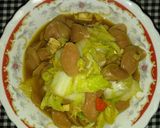 Foto langkah ke 5 dari resep Tumis Sawi Putih dengan Sosis dan Ayam.