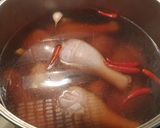 รูปขั้นตอนการทำที่ 2 ของ น่องไก่ต้มน้ำปลา