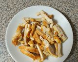 Foto del paso 5 de la receta Ensalada de cogollos, pollo y cangrejo con salsa César