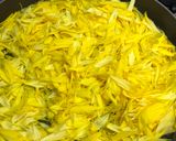A picture of step 2 of Chrysanthemums Sushi.