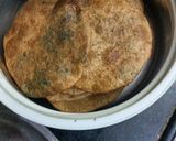 आलू मेथी पूरी (Aloo methi puri recipe in Hindi) रेसिपी चरण 3 फोटो
