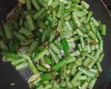 Foto langkah ke 2 dari resep Oseng Buncis Telur Orak Arik.