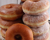 A picture of step 7 of Soft and fluffy doughnuts.