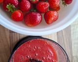 Foto langkah ke 1 dari resep Strawberry mousse (low- fat).