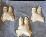 Une image de l'étape 6 de 52•🐰 Lapins de Pâques Frangipane-Banane et Frangipane-Choco 🐣.