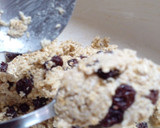 Foto del paso 3 de la receta: Galletitas de avena, coco y frutos secos