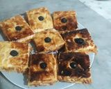 صورة لخطوة 1 من وصفة بيتزا كوكا مورقة بدون عجين مورق 👌👌😋😋