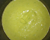 Foto del paso 2 de la receta: Crema de guisantes con huevo y nata