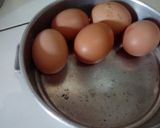 Foto langkah ke 1 dari resep Telor ceplok balado.