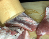 Foto del paso 3 de la receta: Secreto de cerdo macerado en pomelo (con salsa de melocotón)