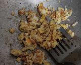 Foto langkah ke 2 dari resep Nasi Goreng Telur Orak-Arik.