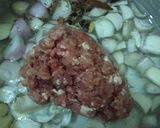 A picture of step 1 of Bhindi Qeema..