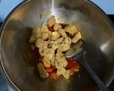 Foto langkah ke 6 dari resep Ayam goreng tepung saus cabe.