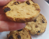 Foto del paso 3 de la receta: Galletitas De Azafrán y Pasas De Uva