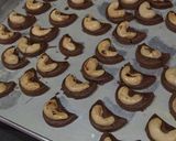 Foto langkah ke 4 dari resep Choco cashew cookies (kukis coklat kacang mete).
