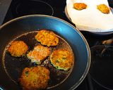 Une image de l'étape 4 de Galettes de légumes au parmesan.