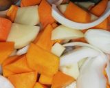 Foto del paso 1 de la receta: Crema de verduras🍵🥔🥕
