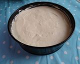 A picture of step 3 of Eton Mess Cheesecake.