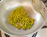A picture of step 2 of HARA CHANA CHAAT / choliya / Harbhara Chaat.