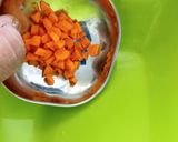 A picture of step 2 of Roasted mix vegetable bhakhri.