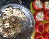 Foto del paso 1 de la receta: Tomates rellenos con arroz primavera y atún