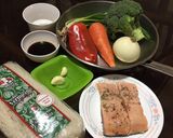 Foto del paso 1 de la receta: Wok de Verduras con Fideos de arroz y salmón