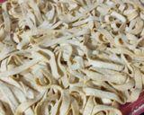 Foto del paso 5 de la receta: Fideos caseros de cúrcuma