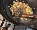 A picture of step 3 of Stir-Fried Water Spinach w/ Fermented Shrimp Paste | Rau Muống Xào Tỏi Mắm Tôm.