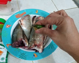 Foto langkah ke 2 dari resep Ikan Kembung Goreng.