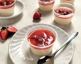 Foto langkah ke 3 dari resep Puding Susu Strawberry.