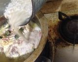 A picture of step 4 of Creamy Hara masala pasandy.