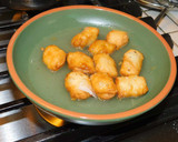 மடாடா காஜா (Madatha kaaja recipe in tamil) ரெசிபி ஸ்டேப் 5 புகைப்படம்