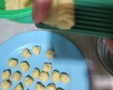 Foto langkah ke 8 dari resep Kue Garpu Manis Renyah Garing.