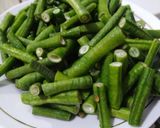 Foto langkah ke 1 dari resep Tumis Kacang Panjang Jamur.