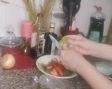 Foto del paso 1 de la receta Ensalada de espinacas y fresas